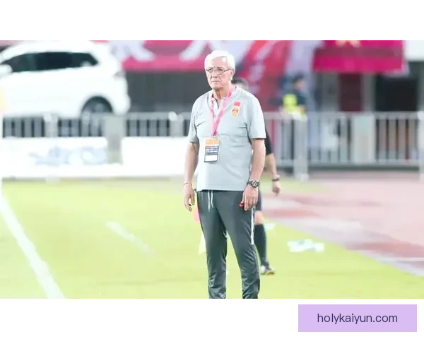 里皮迎来执教挑战，球队状态值得关注。