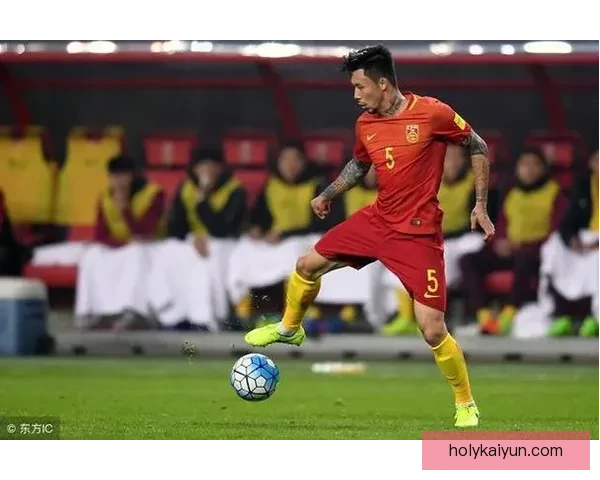 足球助理教练在本赛季战术执行中发挥稳定作用性持续提升